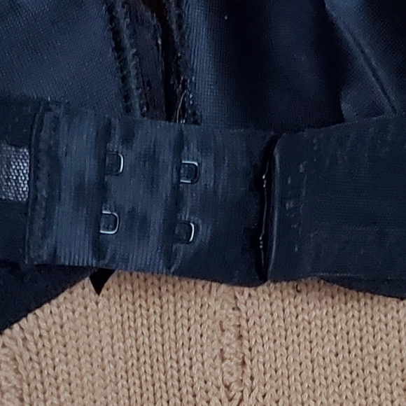 Sexy Lasenza Black Bra - Picture 3 of 5